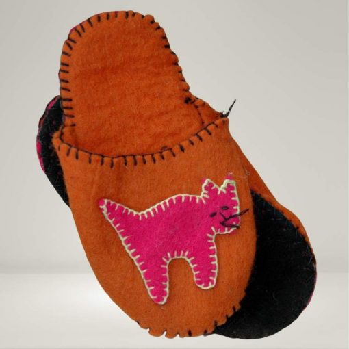 Kids felt slippers Fair Trade cat design Orange